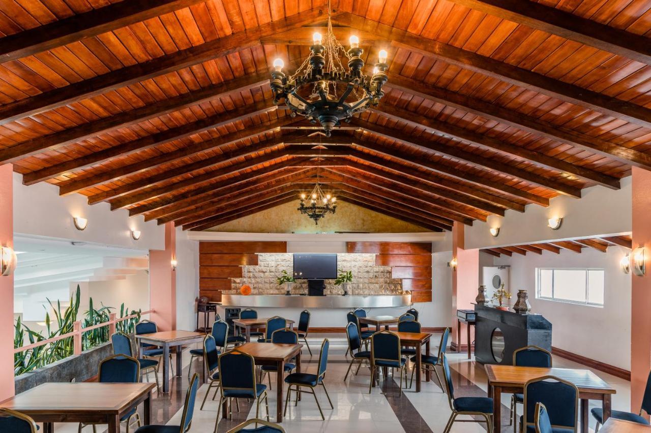 Hotel Libertador Loja Ngoại thất bức ảnh