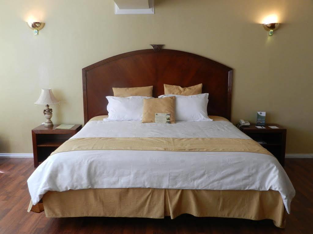 Hotel Libertador Loja Ngoại thất bức ảnh
