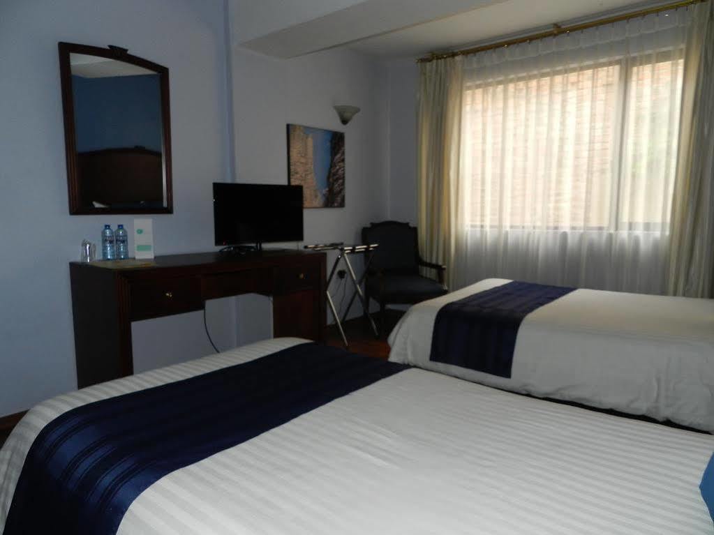 Hotel Libertador Loja Ngoại thất bức ảnh